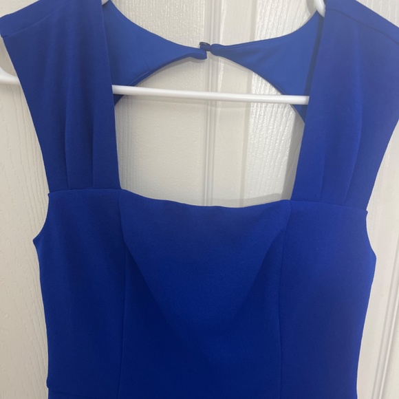 Dress - Picture 2 of 4